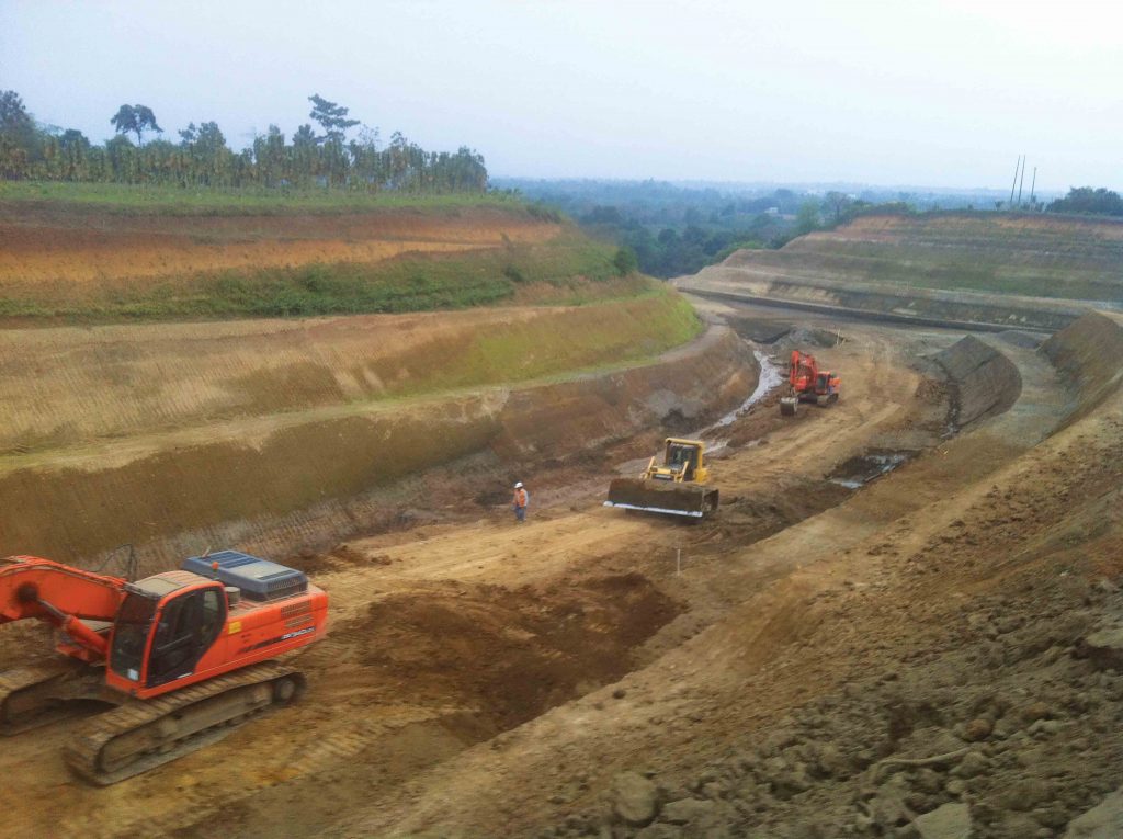 Construccion el Anillo Vial de Quevedo