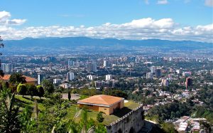 rehabilitar autopista en Guatemala